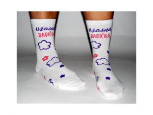 Vtipné ponožky - Úžasná babička DIVJA